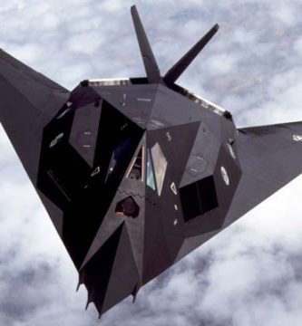 Bombardero Lockheed F-117 Nighthawk